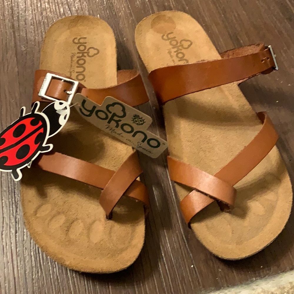 Yokono leather sandals
